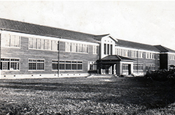 御所小学校（1951年）
